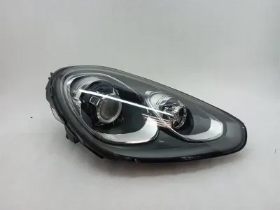 Porsche Cayenne 958 92A MK2 Lift Right Headlight 7P5941032CR Headlight Right