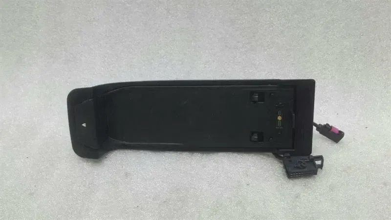 BMW 3 Series E92 Phone Cradle 9160935 ECU Ejectbox Phone
