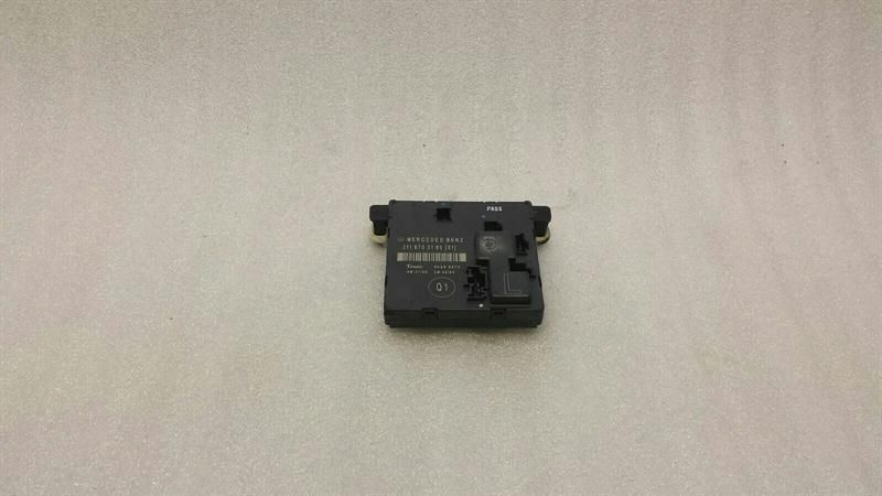 Mercedes E Class W211 Rear Left Door Module A2118703185 Door Control Unit Rear L