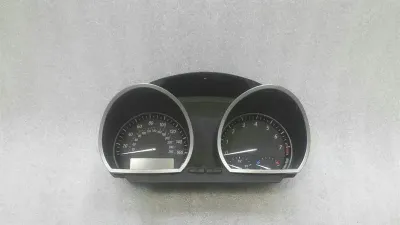 BMW Z4 E85 E86 Instrument Cluster 9115049 Speedometer MPH 2.5i