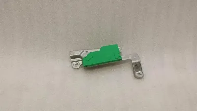 Mercedes E Class W211 Aerial / Antenna A2118270442 Antenna