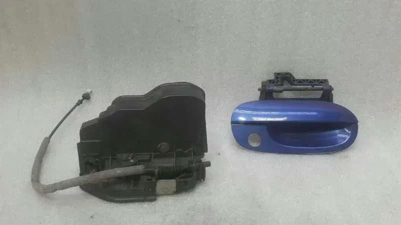 BMW Z4 E85 E86 RHD right door lock handle 7202144 right handlebar