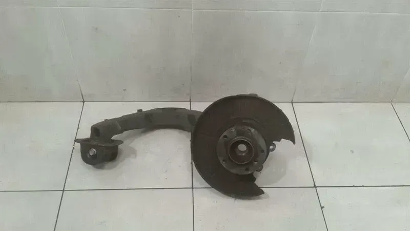 BMW Z4 E85 E86 Right Rear Hub 6774776 Wheel Bearing Housing Rear Right.