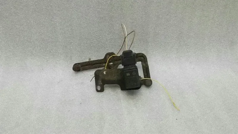Mercedes SLK R171 Xenon Level Sensor A0025428818 Level Sensor