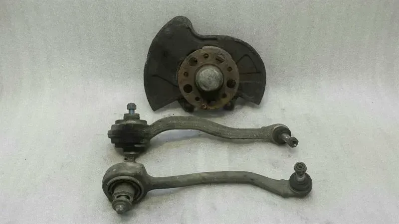 Mercedes SLK R171 Right Front Hub A20433201 Wheel Bearing Housing Front RE Complete