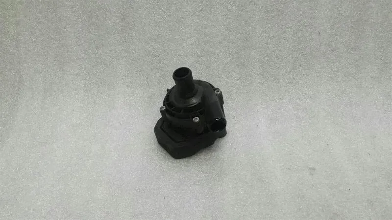 Mercedes SLK R171 additional cooling pump A1718350064 coolant pump pump