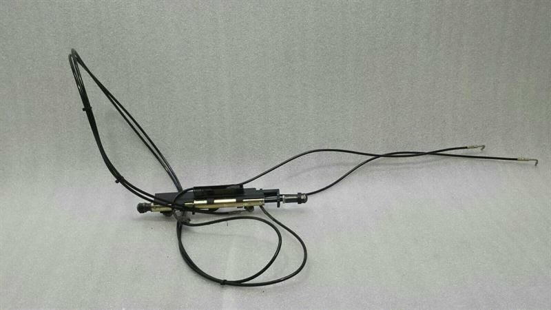 Mercedes SLK R171 Right Hydraulic Cylinder A1718000672 Hydraulic Cylinder Right