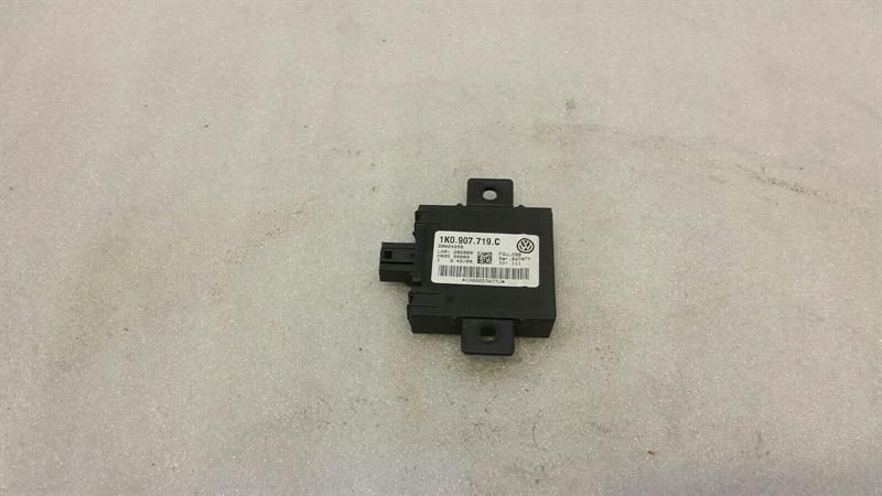 Audi S3 8P Alarm Module 1K0907719C ECU