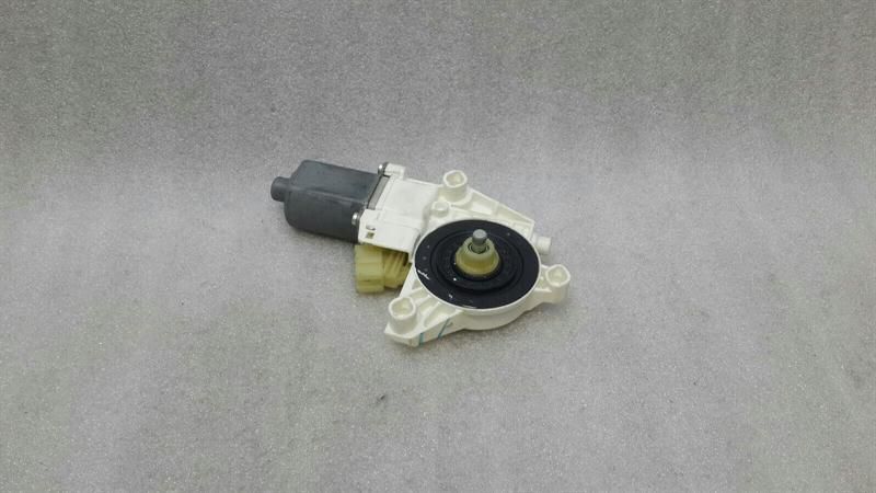 Mercedes ML W164 Front Right Door Window Motor A2518200842 Window Regulator Motor