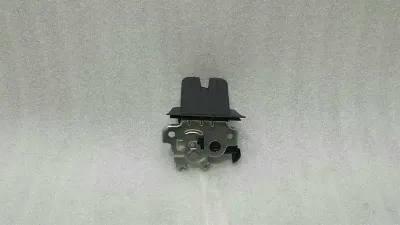 Audi S3 8V A3 Q5 A6 Boot Lock 8R0827505 Tailgate Lock