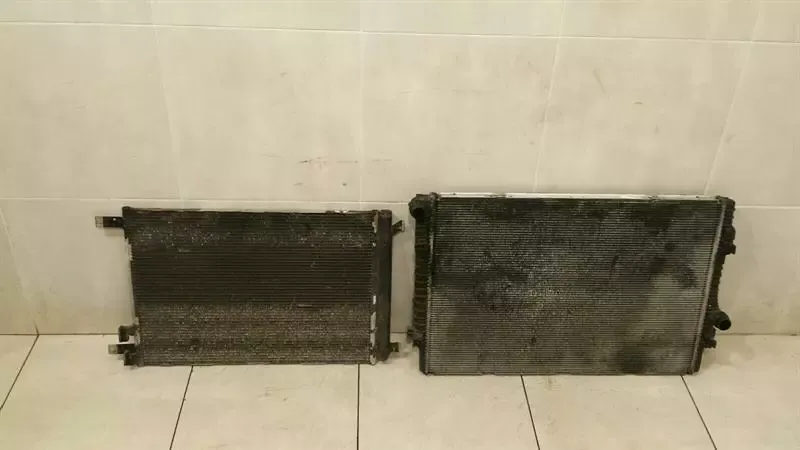 Audi S3 8V water radiator 5Q0121521EP water cooler radiator 2.0 defect set AC