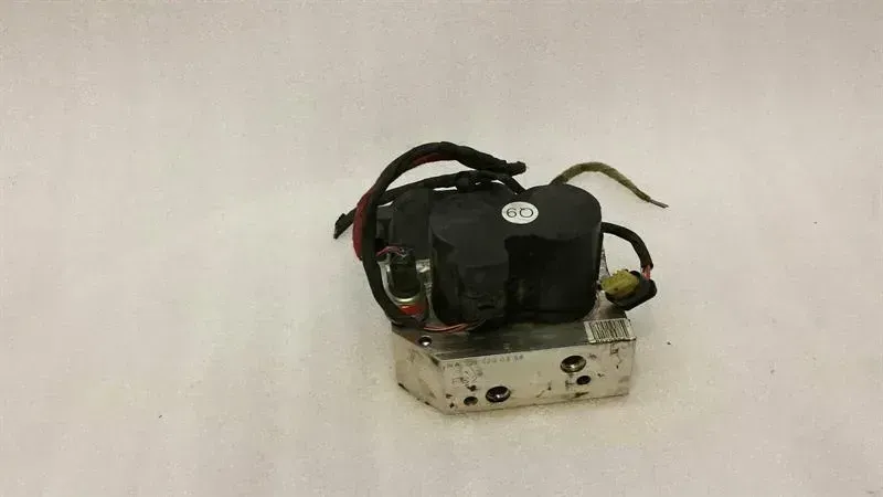Mercedes CL W216 W221 Rear ABC Hydraulic Valve A2213200358 Hydraulic Valve