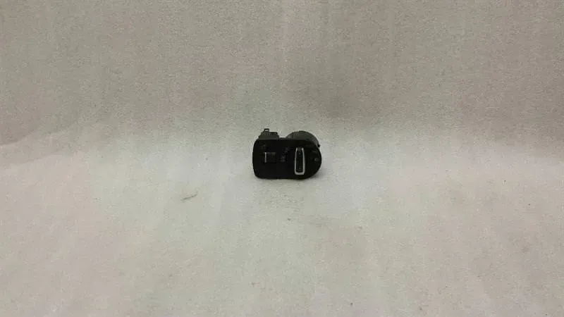 Audi S3 8P RHD Headlight Switch 8P2941531CL Right Handlebar.