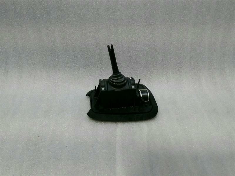 BMW 6 Series E63 M6 E60 M5 Gear Selector 2282677 Shifting Backdrop