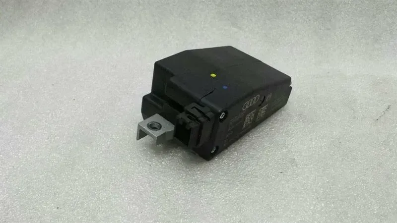 Audi A4 8K Steering Lock 8K0905852D Steering Column Lock