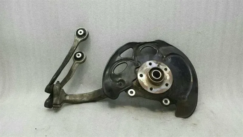 Audi RS4 8K Right Front Hub 4G0407254C Wheel Bearing Housing Front Right