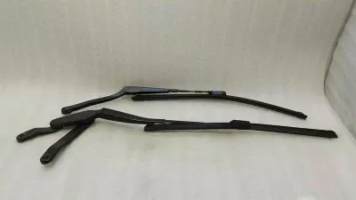 Mercedes E Class W212 RHD Wiper Arm Set A2128201844 Right Hand Drive