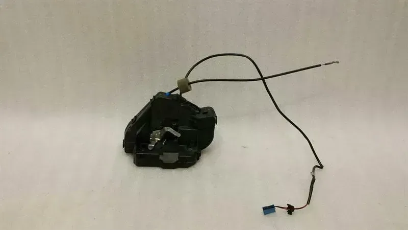 Mercedes CLS W219 RRH door lock A2197300235 door lock rear right