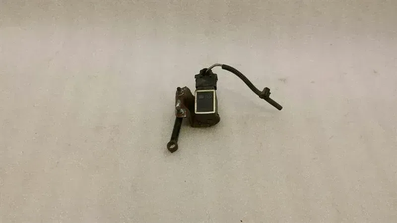 Mercedes CLS W219 Xenon Level Sensor A0105427717 Level Regulation