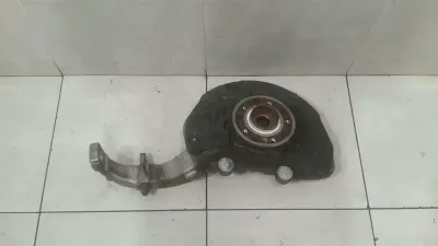 Mercedes C43 AMG 4-Matic W205 Front Hub A2053326600 Wheel Bearing Housing Front Right