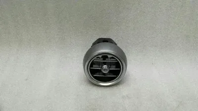 Mercedes C43 AMG W205 Air Vent A2058300301 Ventilation Nozzle Vent Grille Center