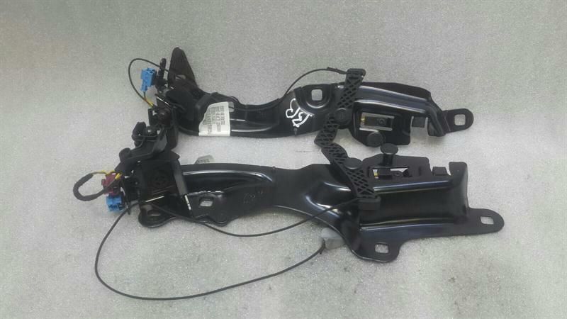 Mercedes C Class W205 Roof Hinge Set A2057501900 Vario Roof Hinge Set