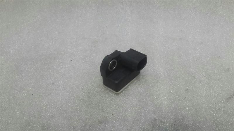 Mercedes C Class W205 Crash Sensor A0009057600 Impact Sensor Convertible