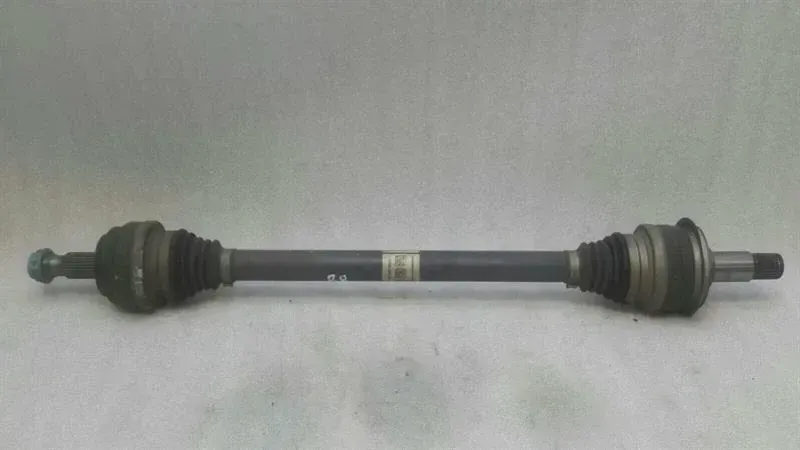 Mercedes C Class W205 Drive Shaft Rear RE A2053504019 Rear Right Drive Shaft