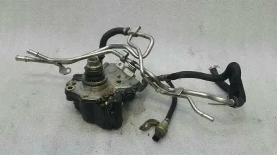 Mercedes W205 Fuel Pump Mechanical A6510703301 Fuel Pump OM651 Complete