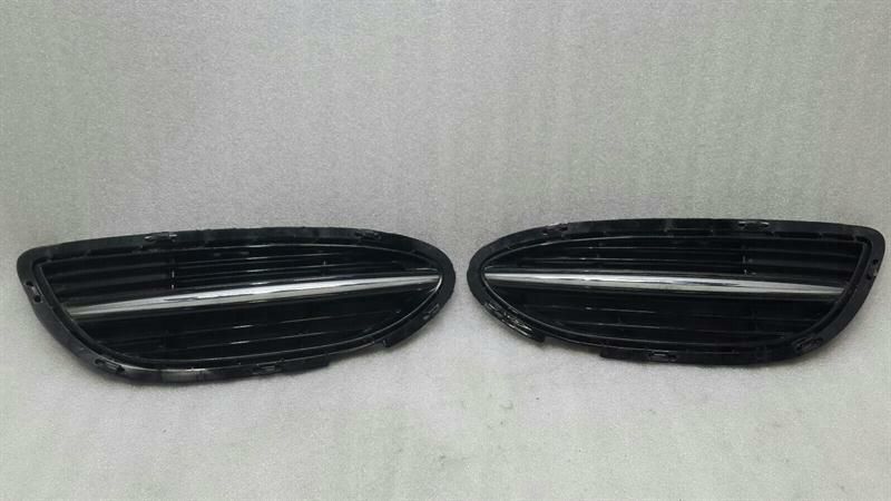 Mercedes S-Class W222 Front Grille Set A2228850724 Grille Front Set
