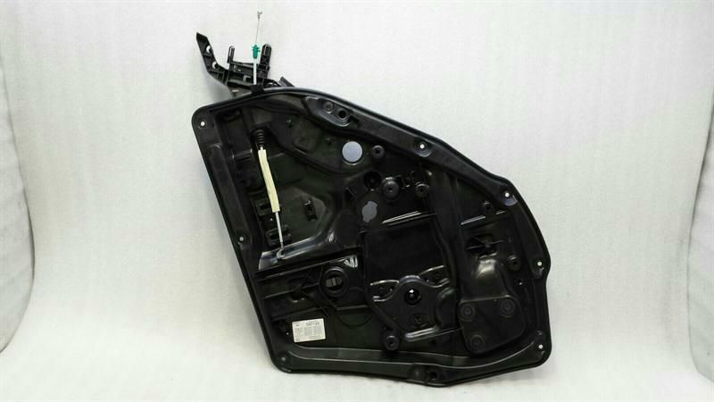 Mercedes S-Class W222 Right Rear Door Winder A2227306605 Window Regulator Rear Re