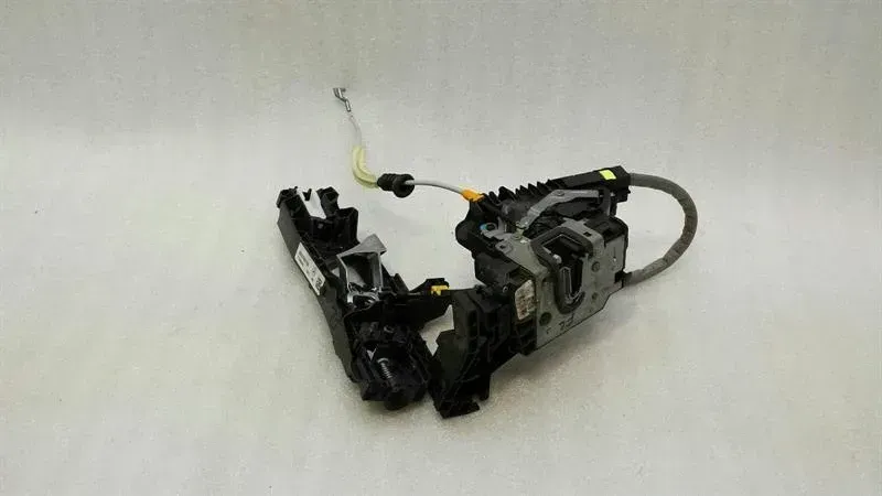Mercedes S-Class W222 front left door lock A0997202100 door lock front left