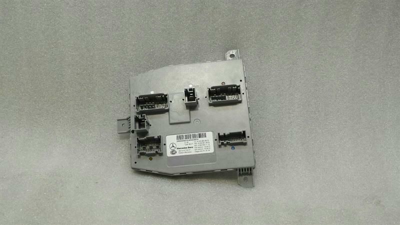 Mercedes C Class W205 SAM Unit A2059006822 SAM Control Unit