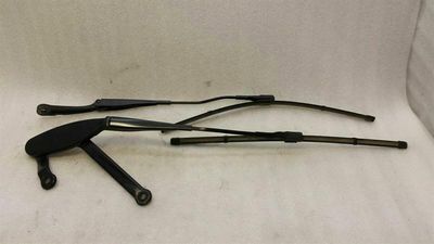 MERCEDES C CLASS W205 WIPER ARM A2058208401 RHD RIGHT HAND DRIVE