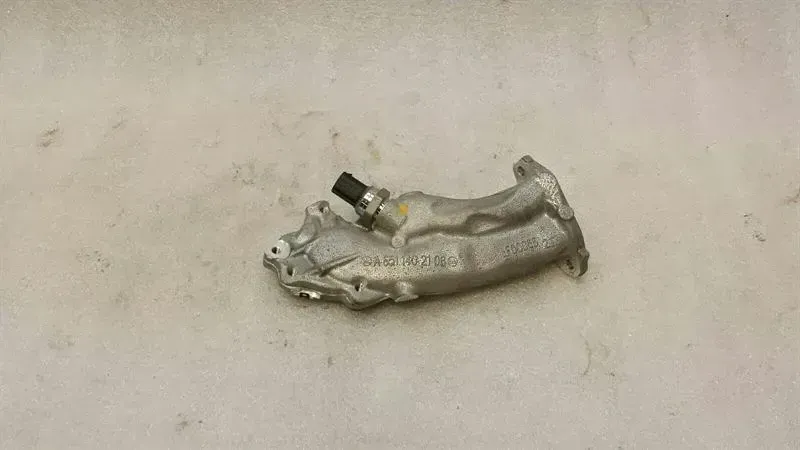 Mercedes C Class W205 EGR Cooler A6511402108 EGR Exhaust Gas Recirculation Intake