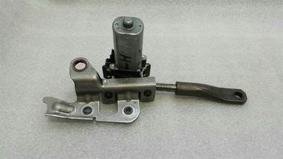 Porsche Cayenne 958 Left Seat Rear Up Down Adjustment 984686 Seat Engine Left