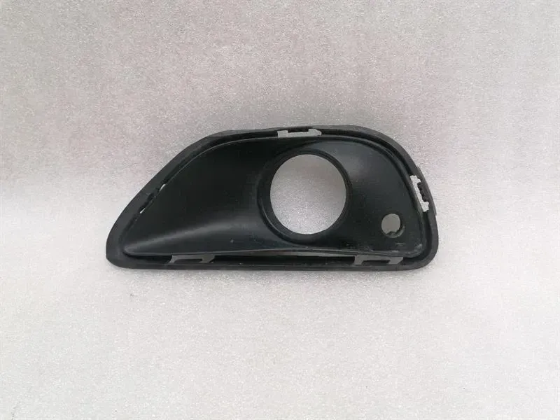 Porsche Cayenne 958 92a Foglamp Cover 7P5807824 RIGHT Fog Lights Grille