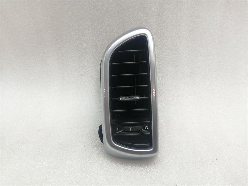 Porsche Cayenne 958 92a Right Air Vent 7P5819704D Ventilation Nozzle Vent Grille Re