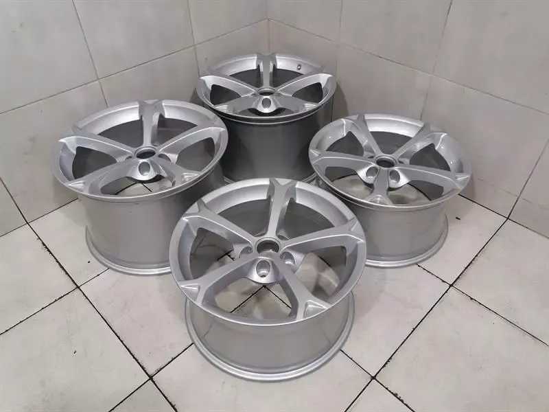 19 18 CHEVROLET CORVETTE C6 Z06 LS7 Alloy Wheel 9597860 Alloy Rim Grand Sport