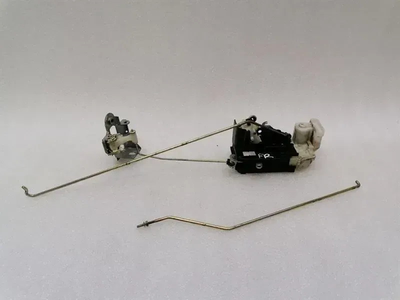 Bentley Arnage T front right door lock PP21232PD door lock front right