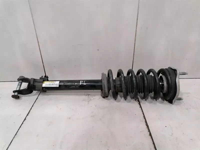 Mercedes C Class W205 Shock Absorber Front A2053209230 Front Shock Absorber