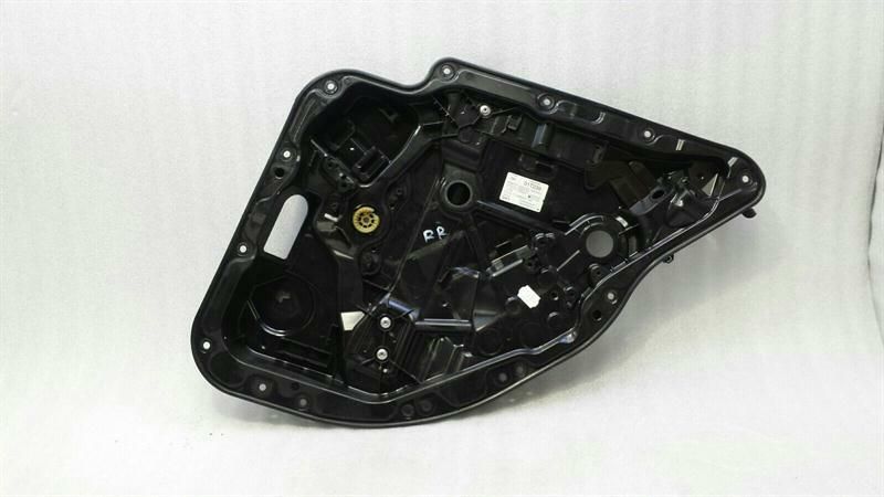 Mercedes C Class W205 RRH Door Winder A2057308004 Rear Right Window Regulator.