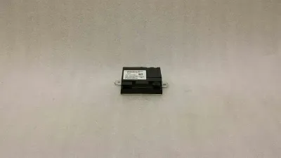 Mercedes C Class W205 Fuel Pump Module A0009004007 Fuel Pump Control Unit