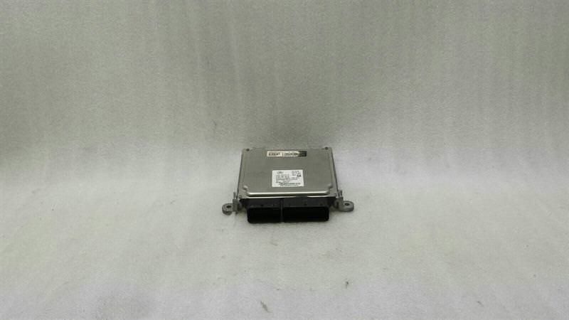 Mercedes C Class W205 Engine ECU A6519005203 Engine Control Unit OM651