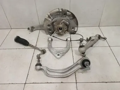 Rolls Royce Wraith RR5 Right Front Hub 31216853002 Wheel Bearing Housing Front Right