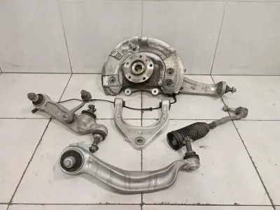 Rolls Royce Wraith RR5 Left Front Hub 31216853001 Wheel Bearing Housing Front Left