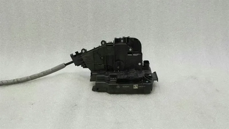 Mercedes C Class W205 FLH door lock A0997202100 door lock front left
