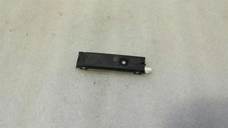 Mercedes C Class W205 Aerial / Antenna A2229055804 Antenna