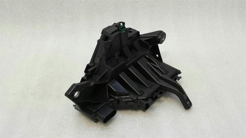 Mercedes C Class W205 Fuse Box A2055402250 Fuse Box