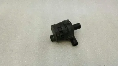 Mercedes C Class W205 Additional Cooling Pump A2118350364 Coolant Pump Pump